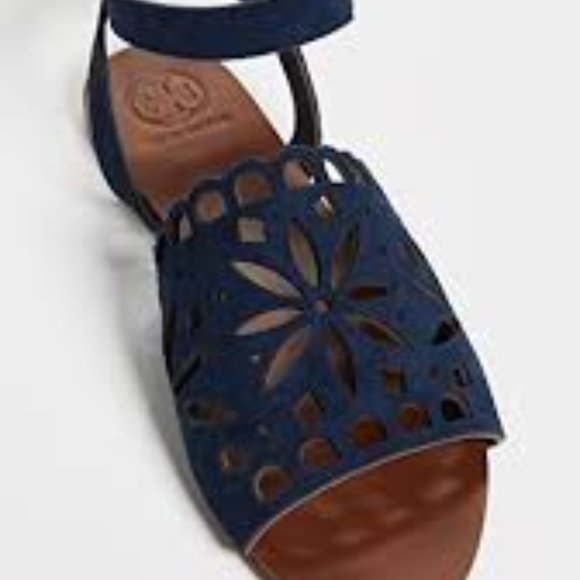 Auth TORY BURCH May Perforated Ankle Strap Sandal - Picture 3 of 8